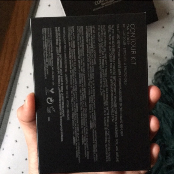 ABH Contour Kit ‘Tan to Deep’ - Picture 3 of 5